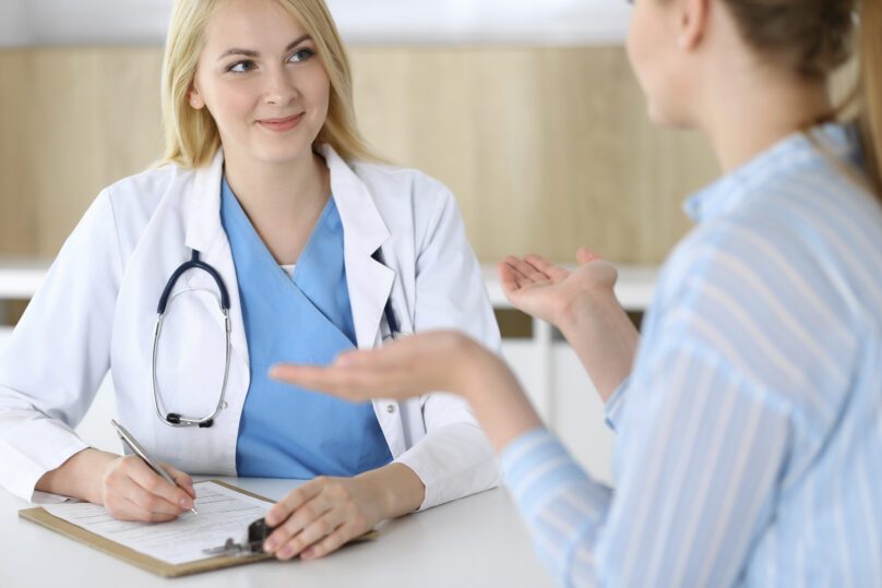 Lääkärin ohjeet fysioterapiaan ja vaativaan lääkinnälliseen kuntoutukseen ohjaamiseen