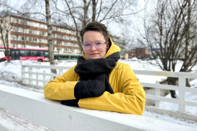 Kuvassa on Coronaria Hammasklinikan asiakas Riikka-Tiina