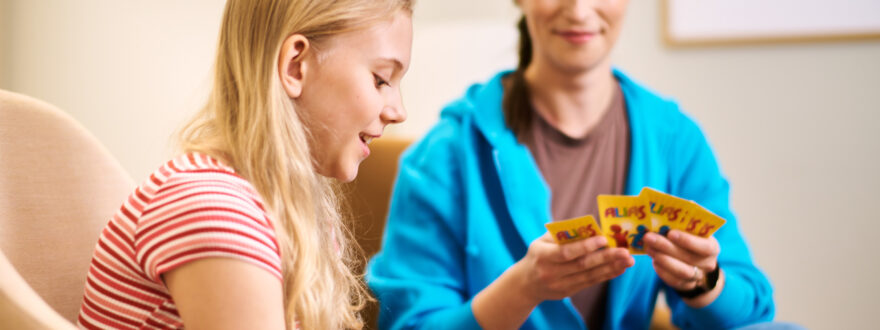 Työharjoittelija ja asiakas