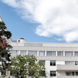 Coronarian Tilkan rakennus Helsingissä.