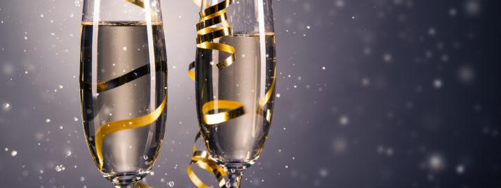 Alkoholi ja uni: Pisarakin alkoholia heikentää unenlaatua.