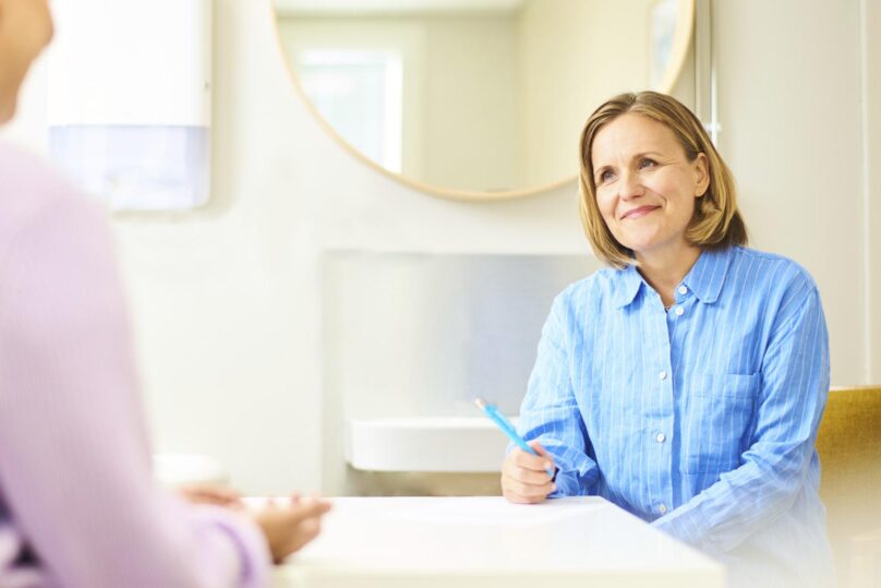 Lääkärin vastaanotto Coronaria Uniklinikalla kannattaa, jos iltaisin ei saa unta, unessa on vaikea pysyä, herää liian aikaisin tai jos uni ei virkistä.