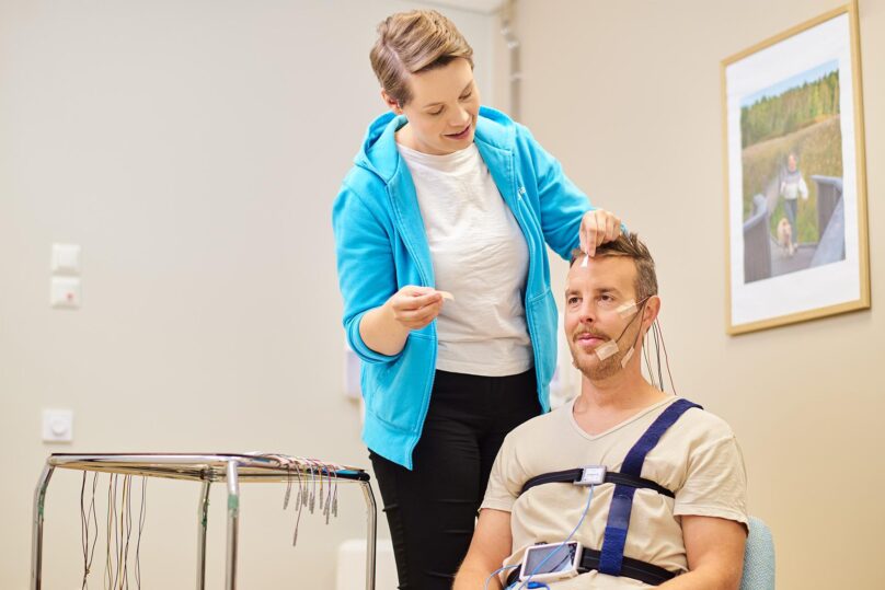 laaja unitutkimus eli unipolygrafia selvittää huonon nukkumisen syyt