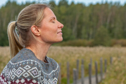 Äitien uni ja palautuminen: Näin äidit Suomessa nukkuvat