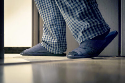 Unilääkärimme kertoo artikkelissa, miksi yöllä pissattaa.