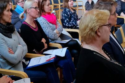 Yleisöä Coronaria Tietotaidon luennolla