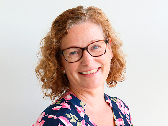 Coronarian asiakkuusvastaava Marja Heikkinen.