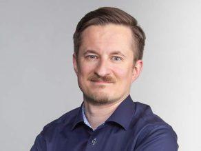 Coronaria analyysipalveluiden yhteyshenkilö Perttu Pärnänen.
