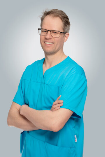 Antti Viitikko Erikoishammaslääkäri, suu- ja leukakirurgia