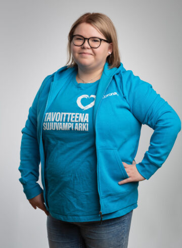 Aino Hietala Palvelupäällikkö