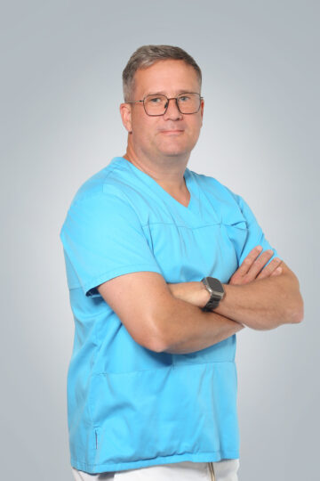 Jarno Savolainen Erikoishammaslääkäri, Suu- ja leukakirurgia