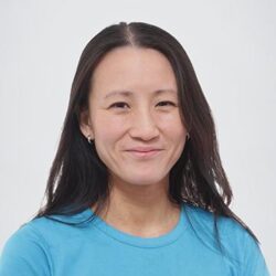 Huong Hoang Puheterapeutti