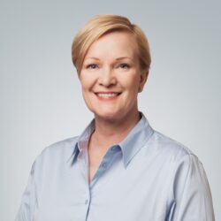 Kirsi Mustonen Palvelupäällikkö