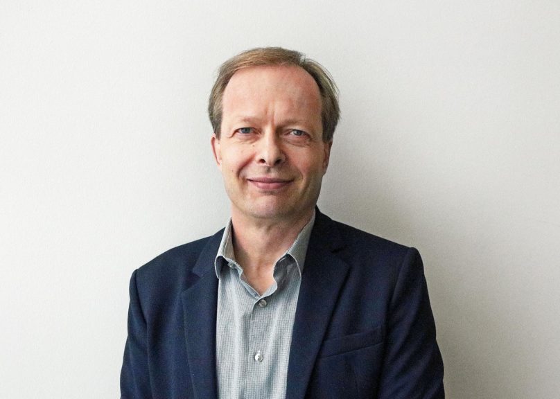 Coronarian toimitusjohtaja Teppo Lindenin lähikuva.